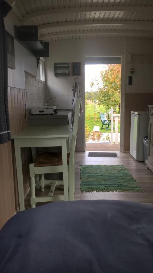 Pipowagen Elsebein Groningen Westerwolde Unieke Ligging Met Eigen Tuin En Vrij Uitzicht Over Veld Naar Natuurgebied Onstwedde Esterno foto